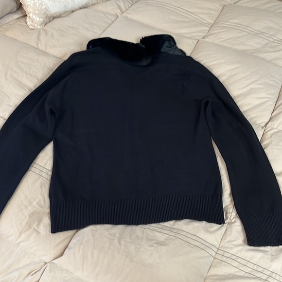 Knit zip sweater with fur collar - Picture 7 of 10